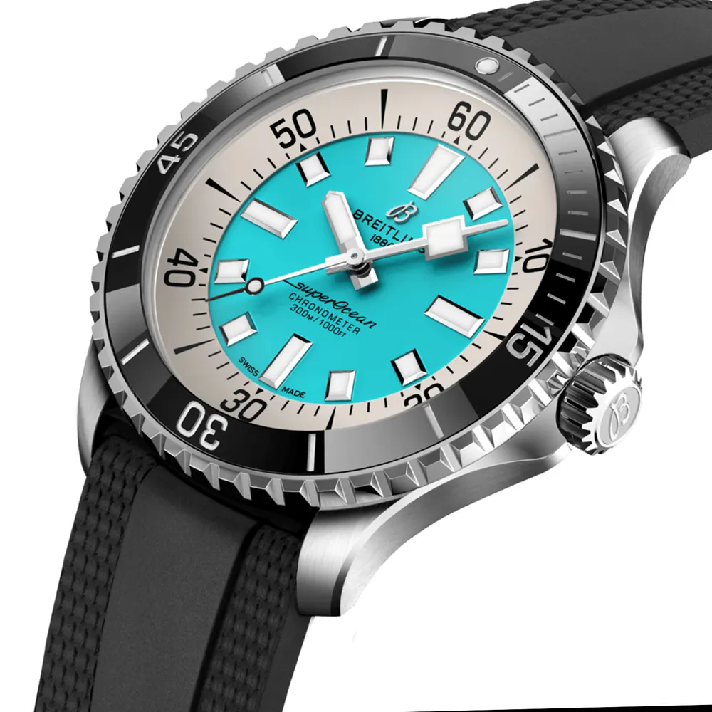 Breitling Superocean Automatic 44 Stainless Steel Rubber Strap Watch detail 3