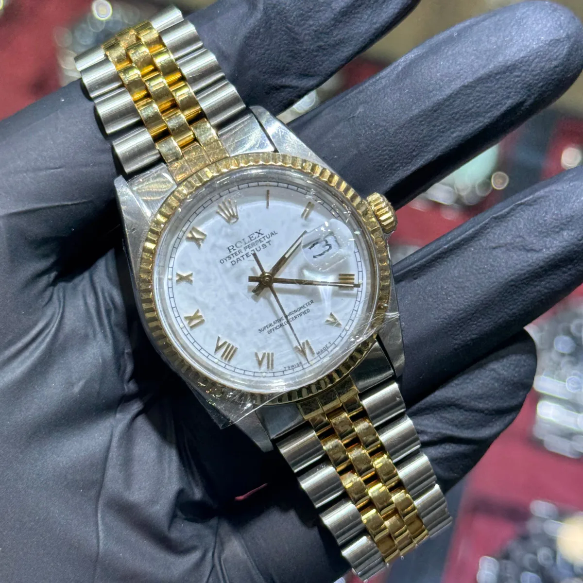 ANKUR - For Him WATCHES 1983 Rolex Datejust 36mm | Two Tone Yellow Gold | White Roman Dial