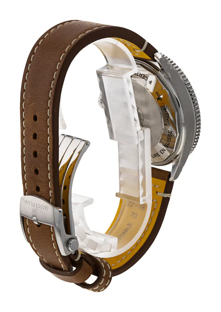 Breitling AVI A23380 — 2026 — Very good detail 3