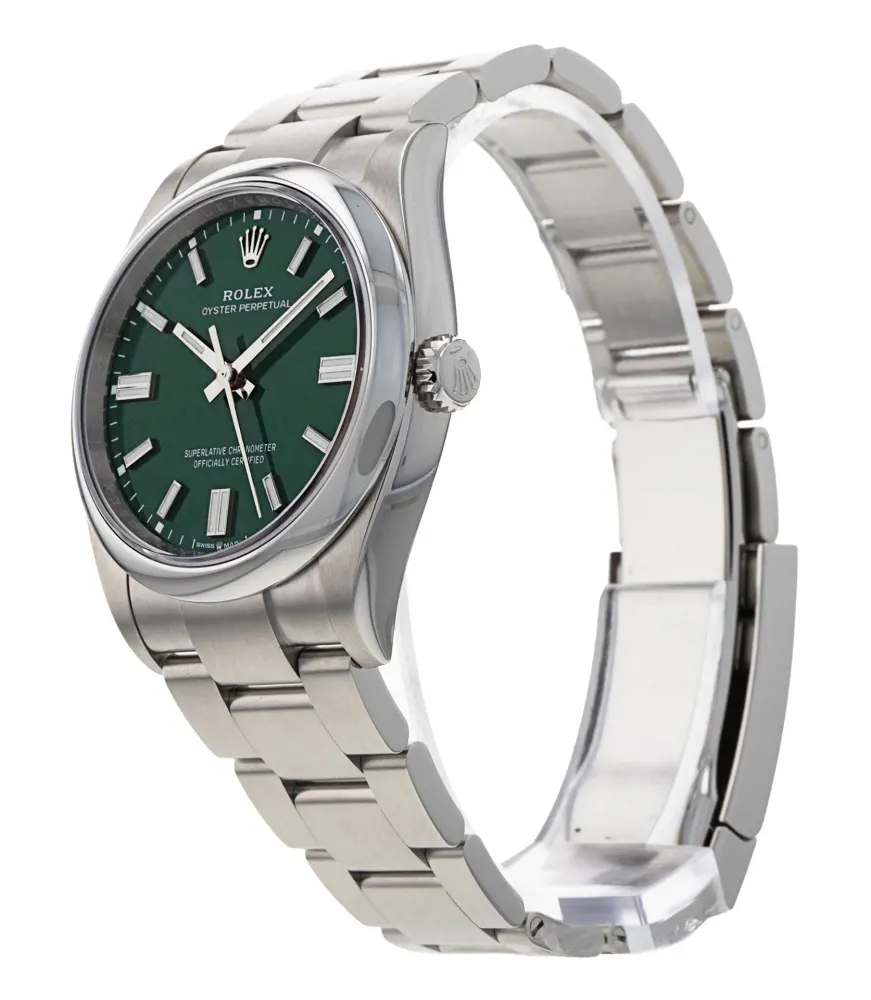 Rolex Oyster Perpetual 126000 — 2024 — Very good detail 2