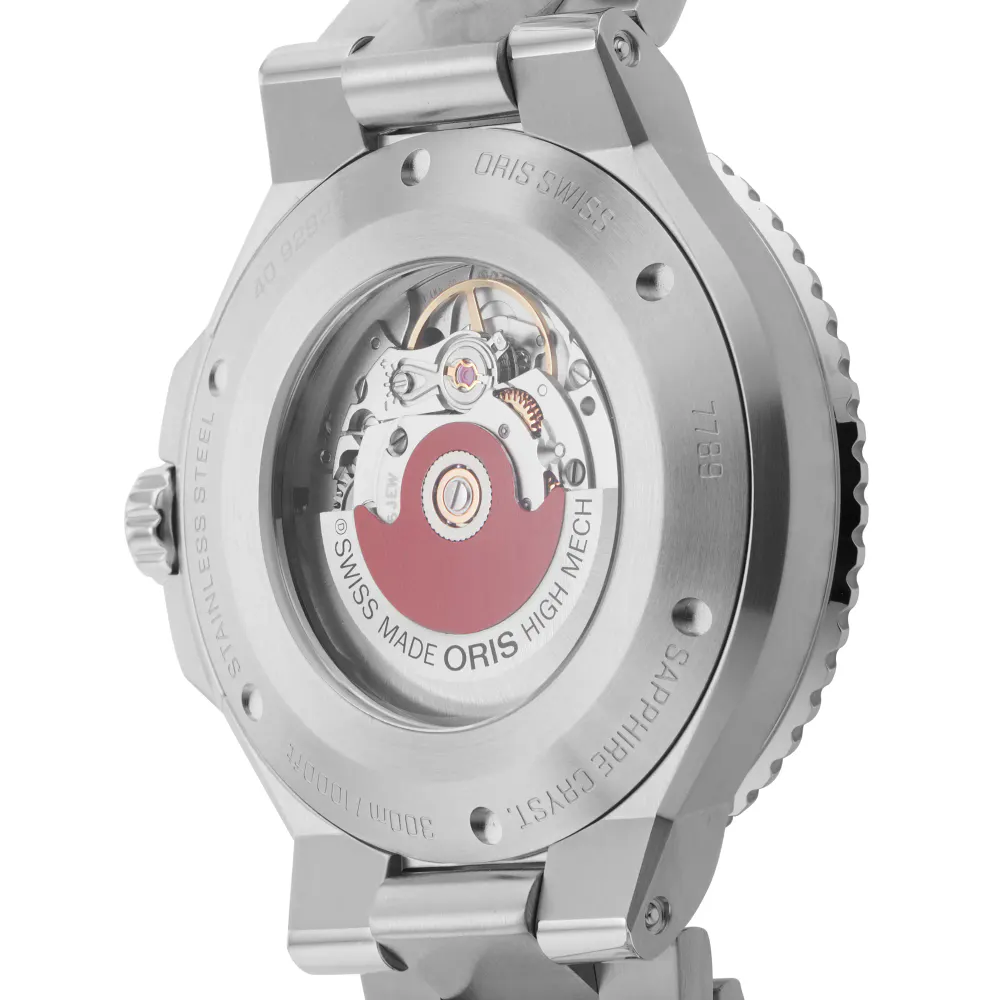 Oris Aquis Date Upcycle 41.5mm Mens Watch detail 3