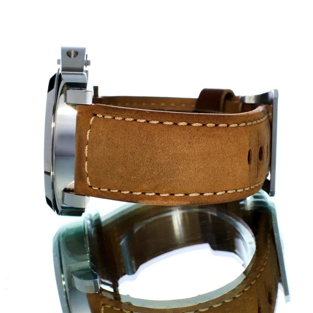 Panerai Luminor Base Logo PAM01086 — 2023 — Excellent in Black Quarter Arabic, additional product view 2