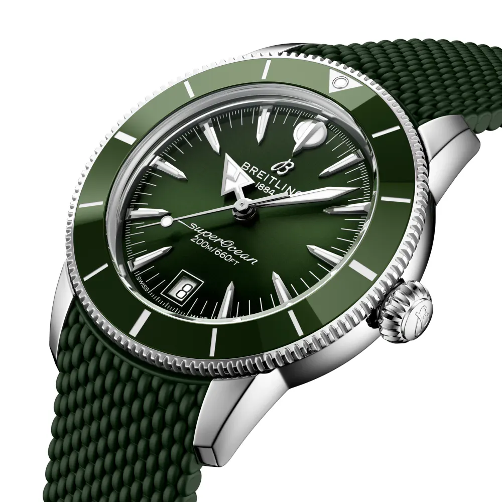 Breitling Superocean Heritage B31 Automatic 40mm Mens Watch Green Rubber detail 3