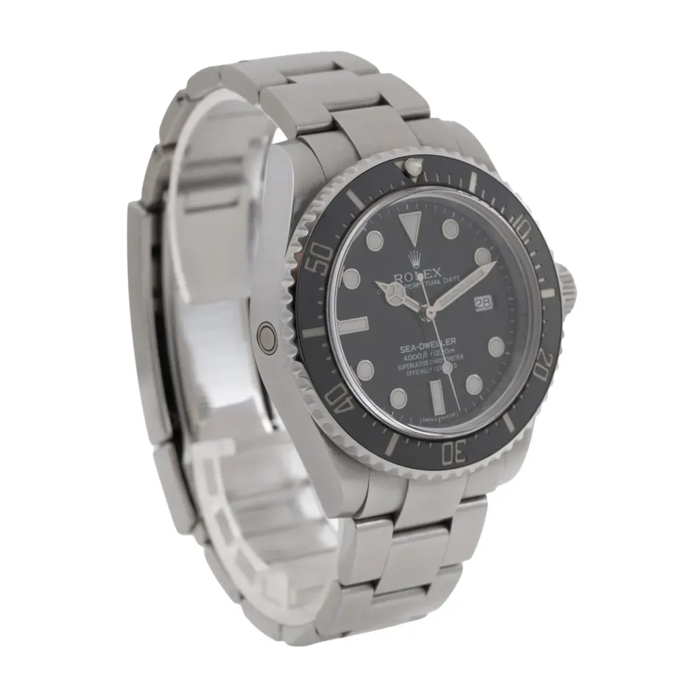 Rolex Sea-Dweller 4000 116600 — 2016 — Excellent detail 2