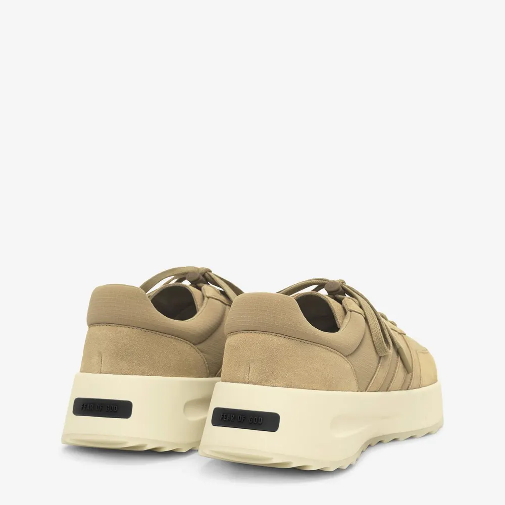 adidas Men's Athletics LA Basketball Trainers detail 3