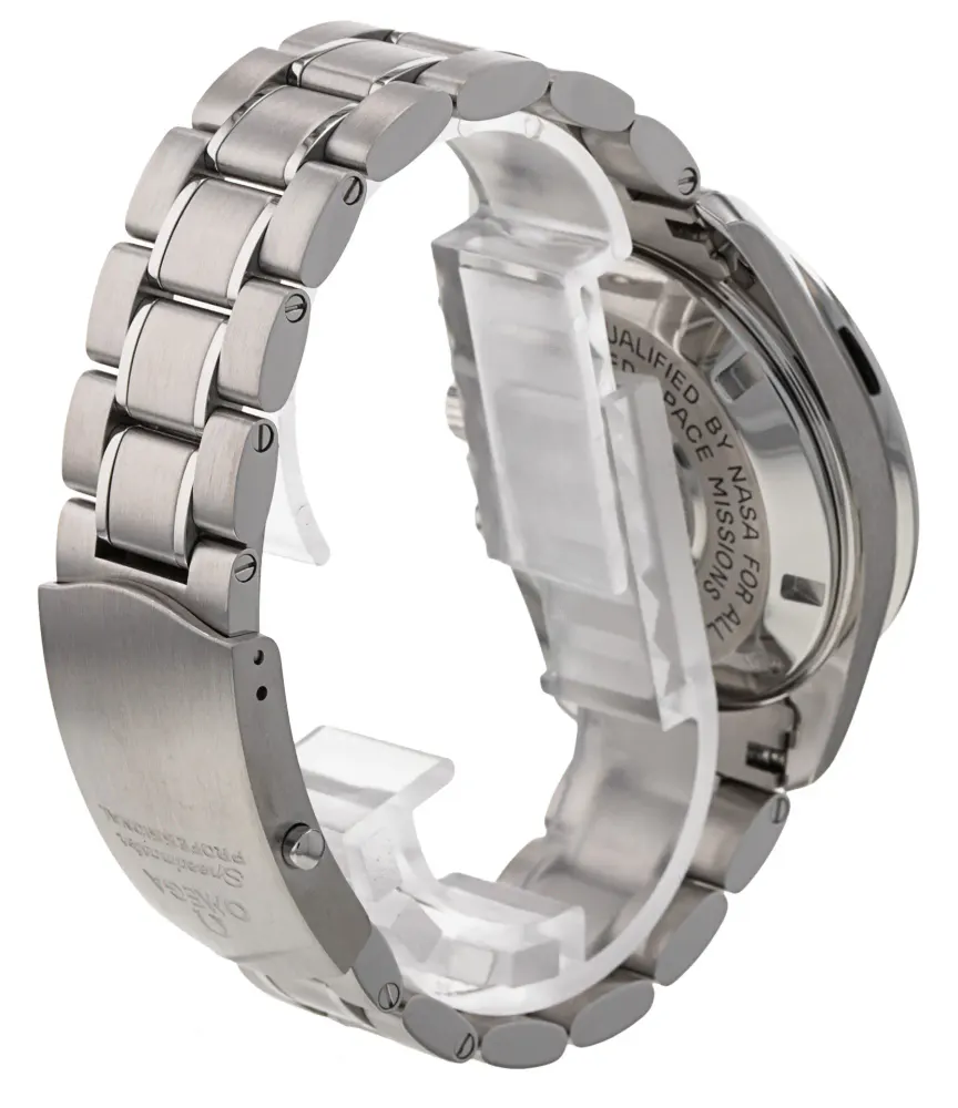 Omega Speedmaster Moonwatch 311.30.42.30.01.005 — 2020 — Very good detail 3