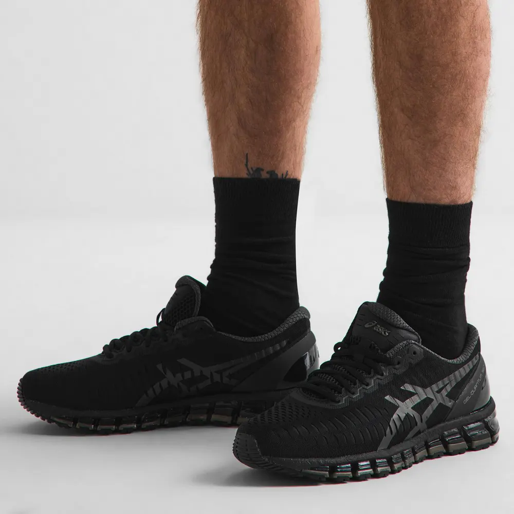 Asics Gel-Quantum 360 I in Black/Black, additional product view 3