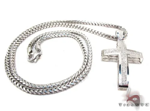 ANNA - SAVIRA (CLOSE OUT) 10k Gold Cross Junior Silver Chain Set 45321 in 18 Inches – Pendant Set