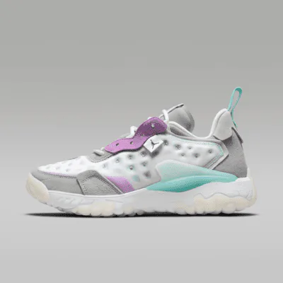 Jordan Delta 2 Men's Shoe - Platinum Tint/White/Particle Grey/Dark Smoke Grey in Platinum Tint/White/Particle Grey/Dark Smoke Grey – Nike men's and unisex
