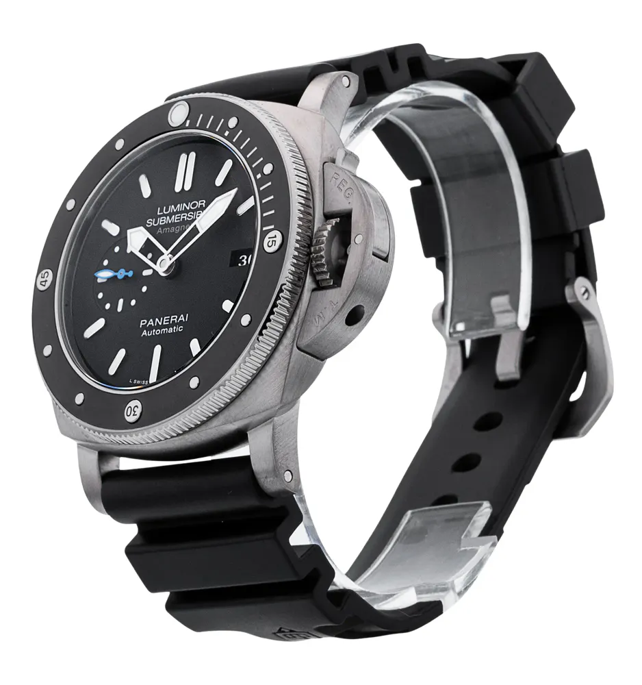 Panerai Submersible PAM01389 — 2018 — Very good in Black, additional product view 2