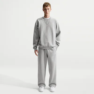 Nike Solo Swoosh Men's Fleece Open-Hem Trousers - Dark Grey Heather/Light Smoke Grey/White