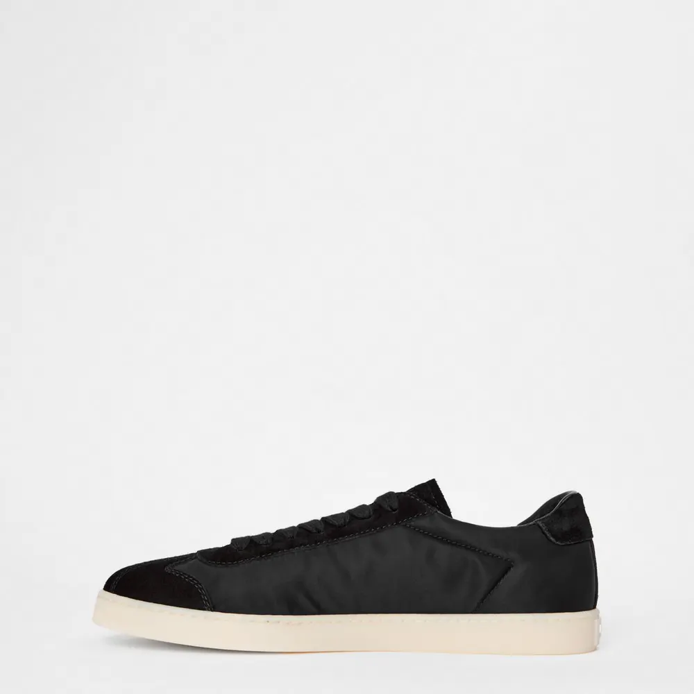 Prada Men's Low Trainers detail 2