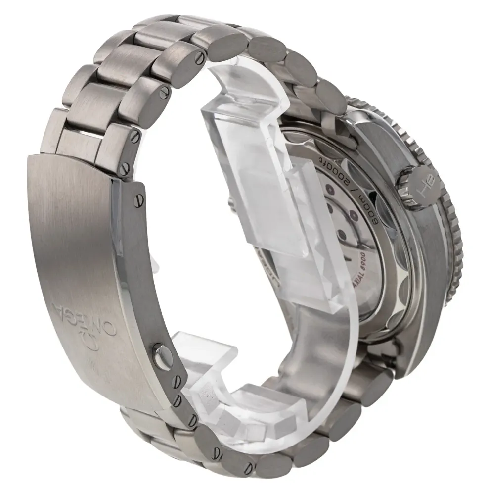 Omega Planet Ocean 215.30.44.21.03.001 — 2021 — Excellent detail 3