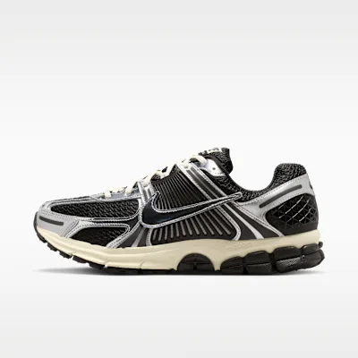 Nike Zoom Vomero 5 Men's Shoes - Black/Metallic Silver/Coconut Milk/Chrome