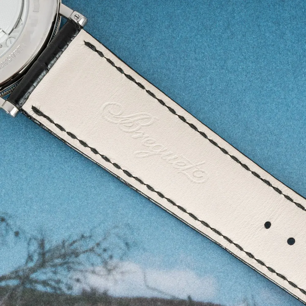 Breguet Classique 7147BB/12/9WU — 2020 — Excellent in Silver Roman Numeral, additional product view 3