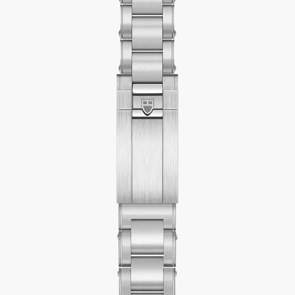Tudor Black Bay Chrono 41mm Steel Case Steel Bracelet detail 2