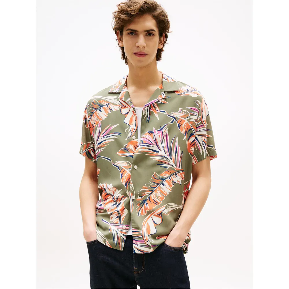 Tommy Hilfiger Men's Floral Short-Sleeve Patterned Shirt detail 2