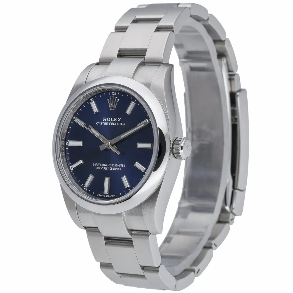Rolex Oyster Perpetual 124200 — 2020 — Excellent detail 2