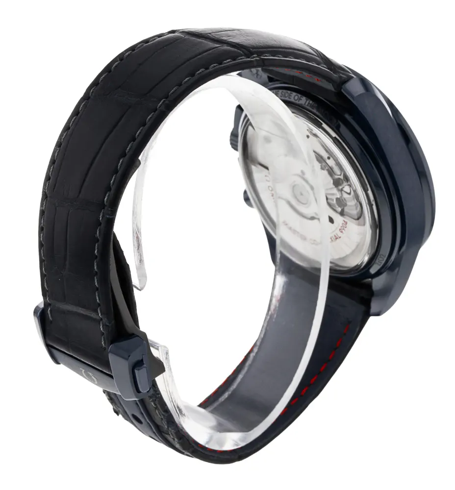 Omega Speedmaster Moonphase 304.93.44.52.03.002 — 2024 — Excellent detail 3
