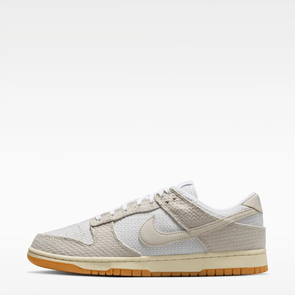 Nike Dunk Low Trainers detail 2