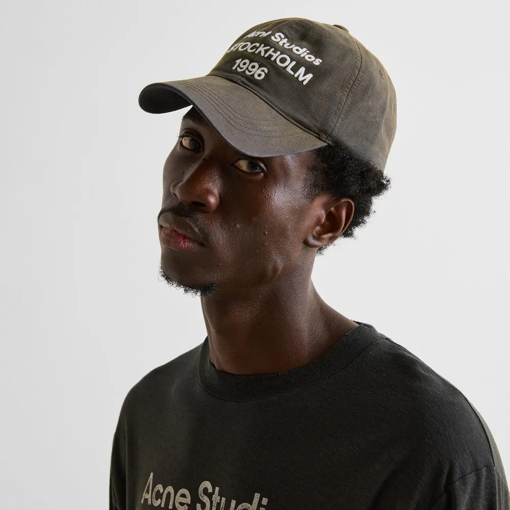 Acne Studios Acne Carliy 1996 Cap Sn64 detail 3
