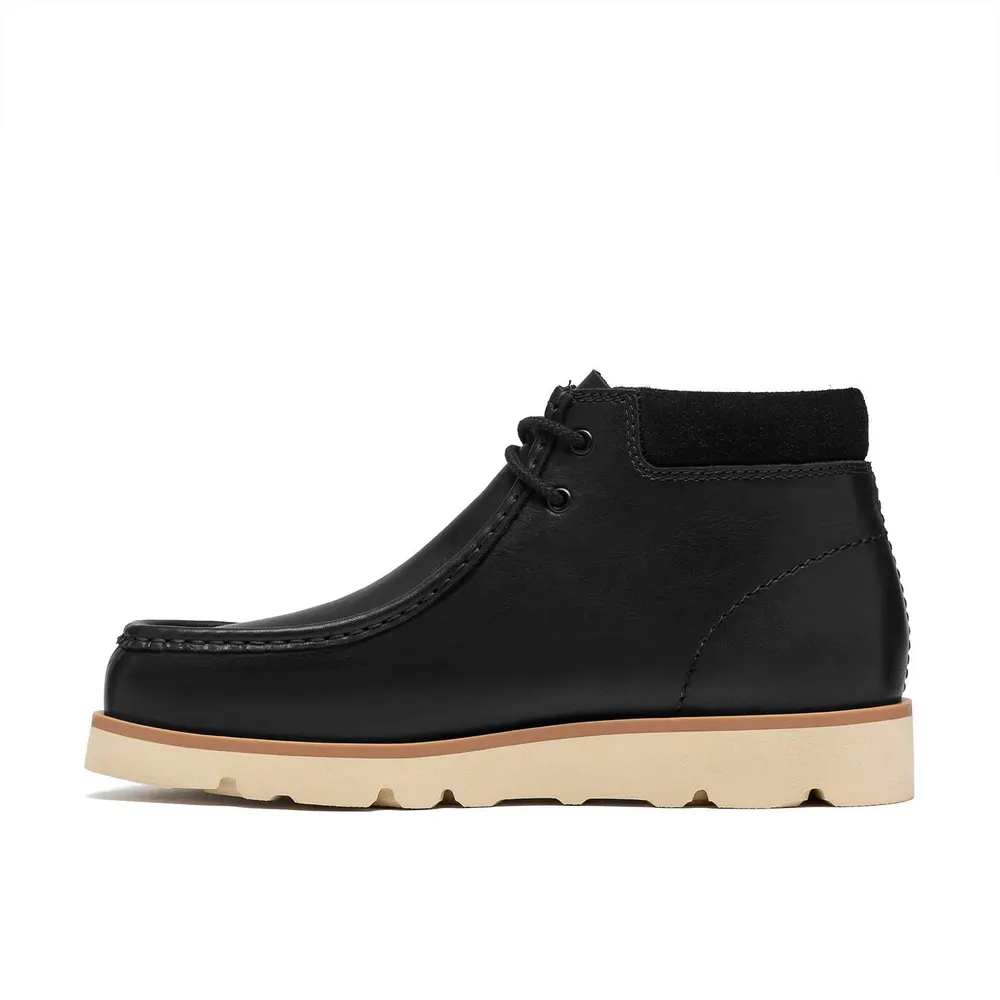 Clarks Originals Men's Wallabee Orkhon Leather Chukka Boots detail 2