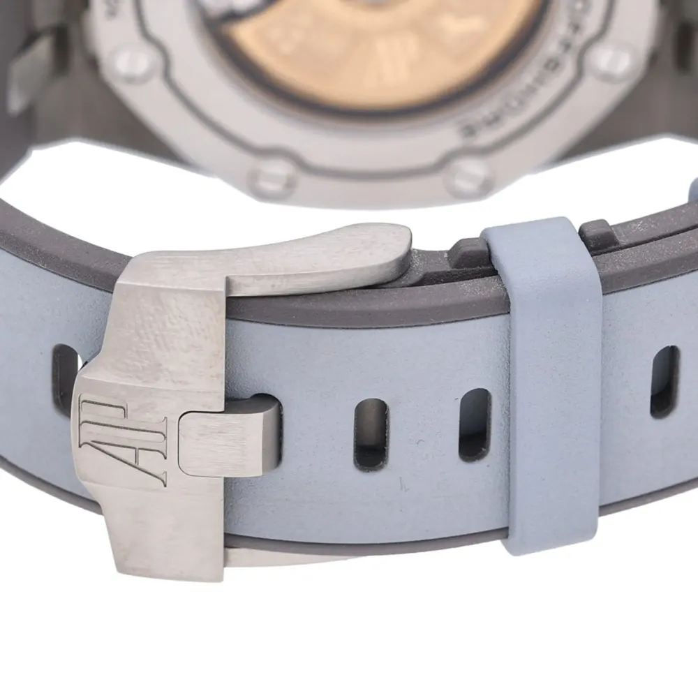 Audemars Piguet Royal Oak Offshore 26470IO.OO.A006CA.01 — 2019 — Very good in Grey Arabic, additional product view 3