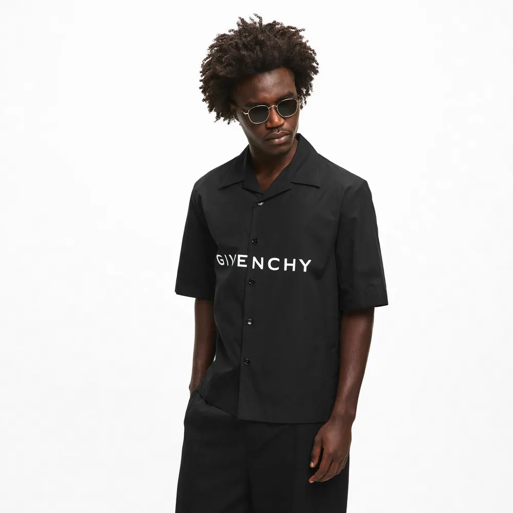 GIVENCHY Men's GIV Boxy Fit Short Sleeve Plain Shirt detail 3