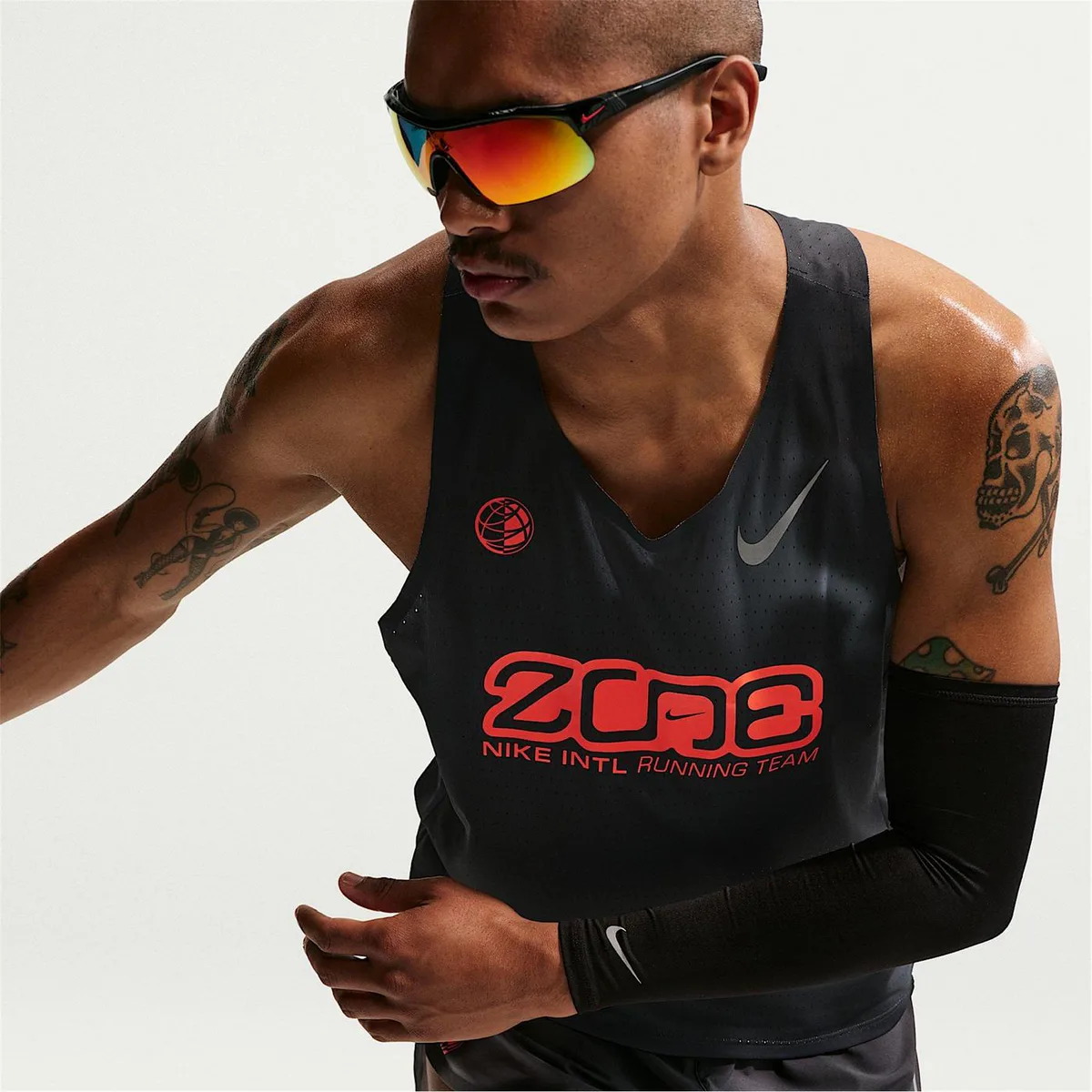 For Him Nike Men's AeroSwift Running Vest in Black/Crimson, additional product view 3