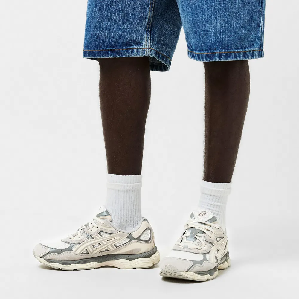 Asics Gel-Nyc Trainers in Cream/Oyster, additional product view 3