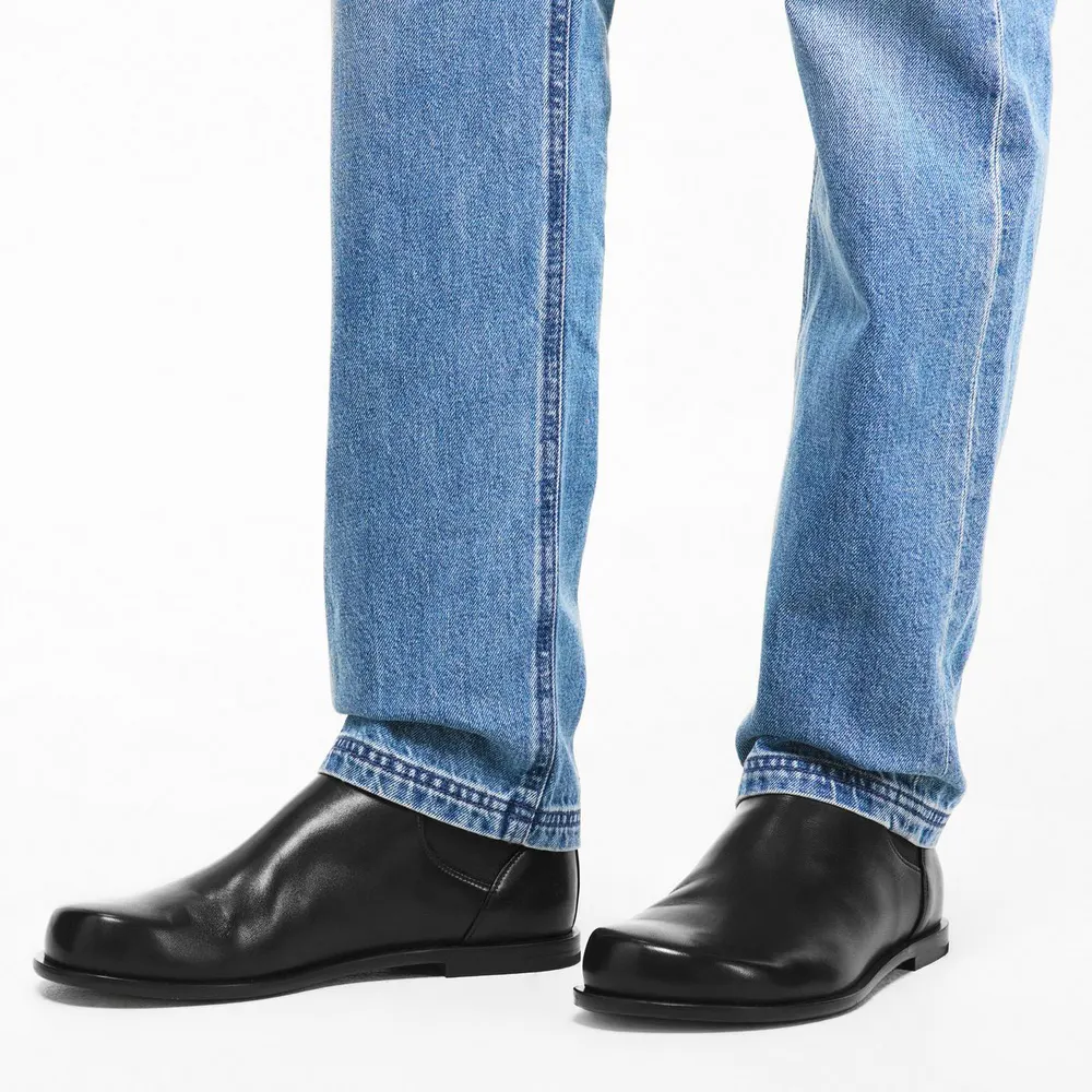 Fendi Men's Flat Ankle Boots in Black, additional product view 3