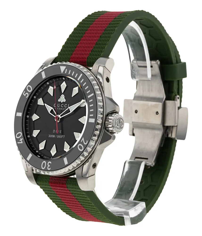 Gucci Dive YA136349 — 2021 — Excellent in Black, additional product view 2