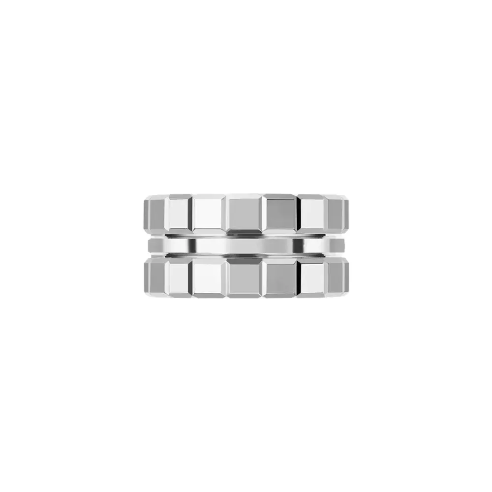 Chopard Ice Cube Ring In Ethical 18ct White Gold detail 3