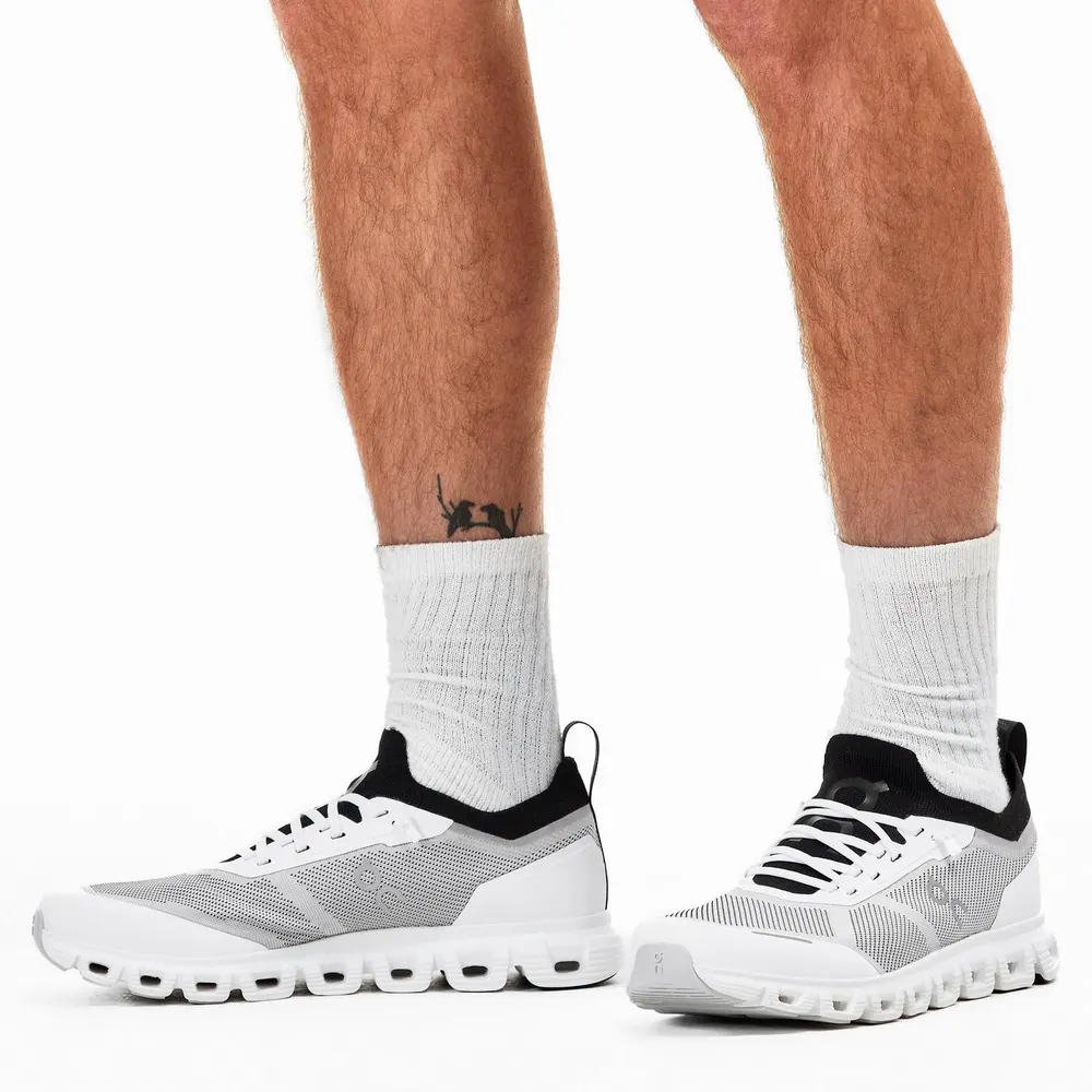 On Cloud 6 Versa Shoes in White/Black, additional product view 3