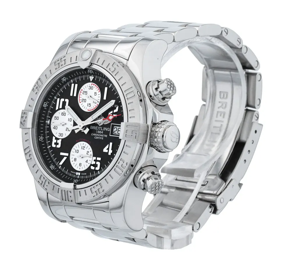 Breitling Avenger II A13381 — 2017 — Excellent detail 2