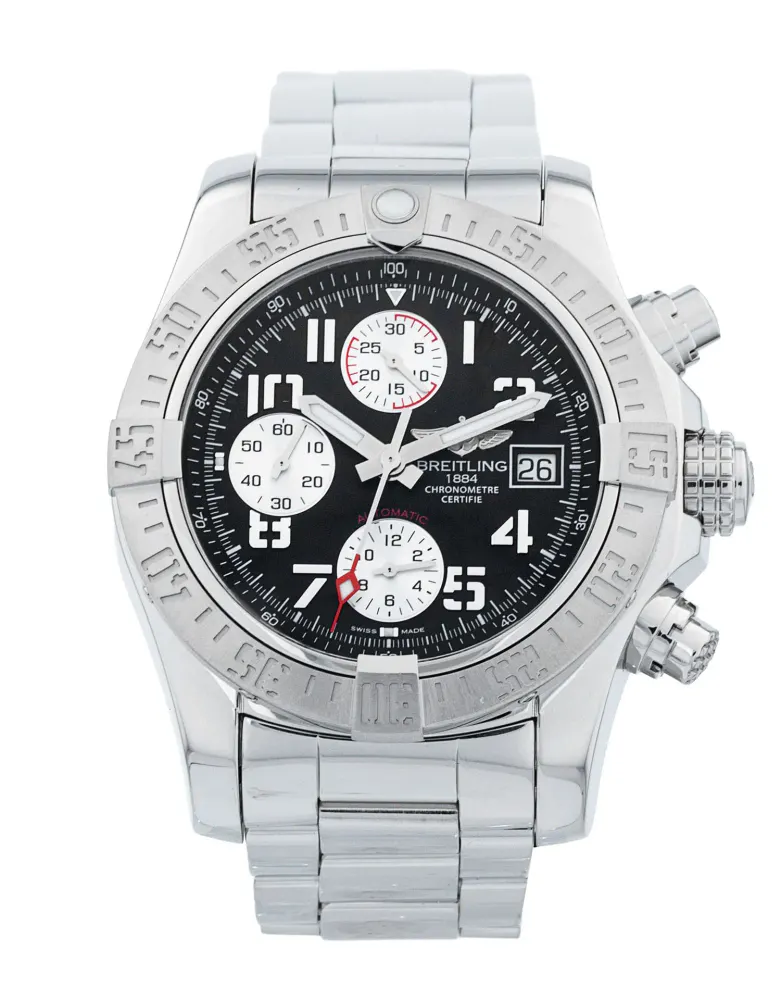 Breitling Avenger II A13381 — 2017 — Excellent