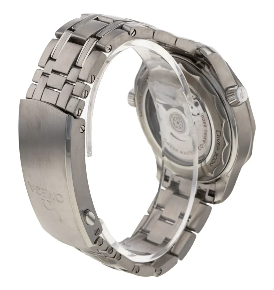 Omega Seamaster Diver 300m 210.30.42.20.03.001 — 2019 — Excellent detail 3