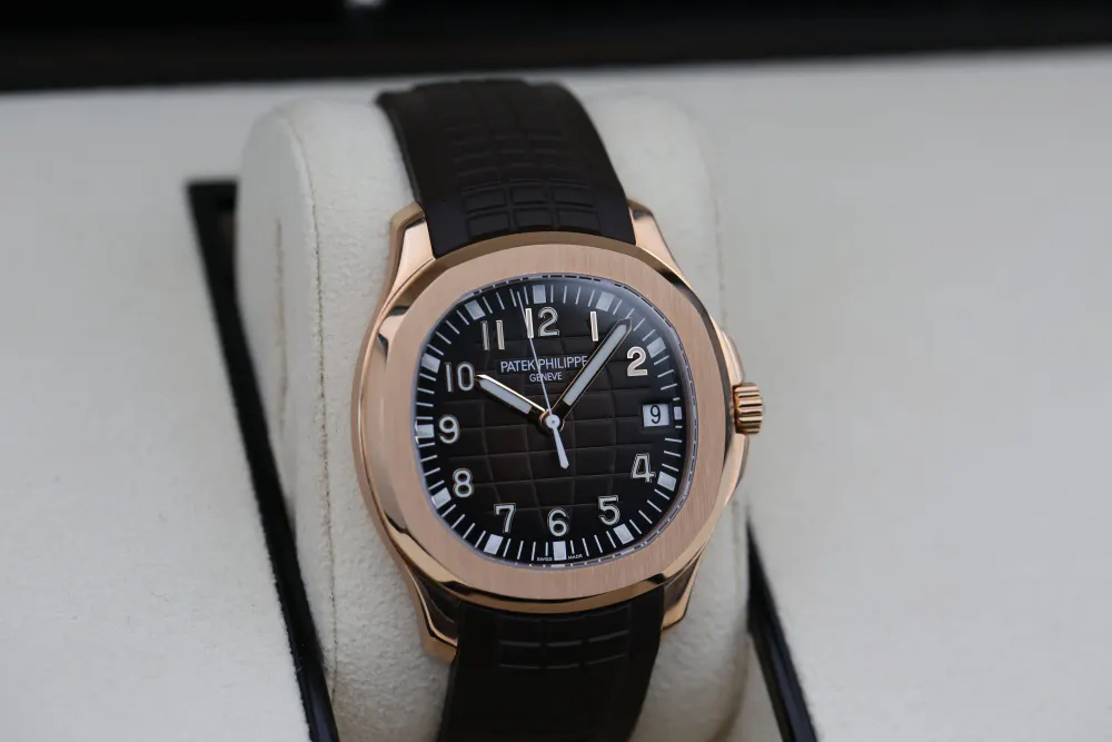 Patek Philippe Aquanaut 5167R-001 — 2023 — Very good in Brown Arabic, additional product view 2