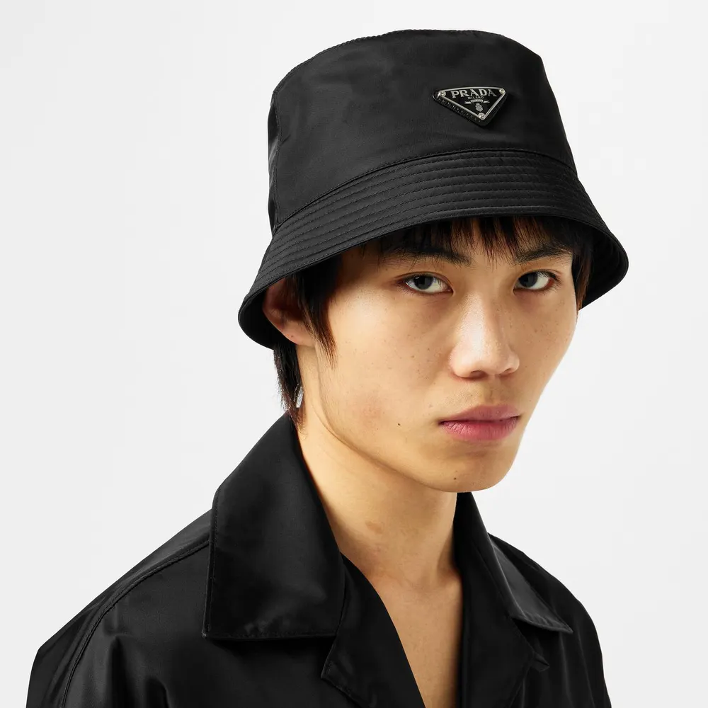 Prada Men'S Plain Nylon Bucket Hat detail 3