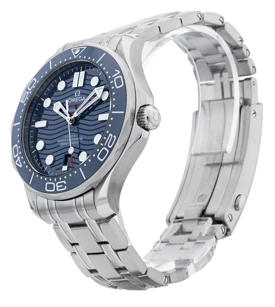 Omega Seamaster Diver 300m 210.30.42.20.03.001 — 2022 — Very good detail 2