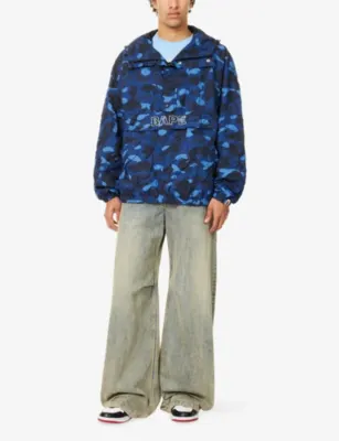 A BATHING APE Camo-Print Hooded Shell Jacket detail 2