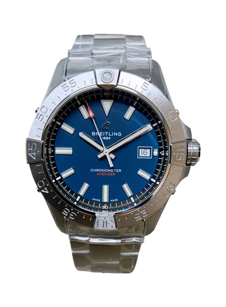 Breitling Avenger Automatic 42 A17328 — 2025 — Unworn