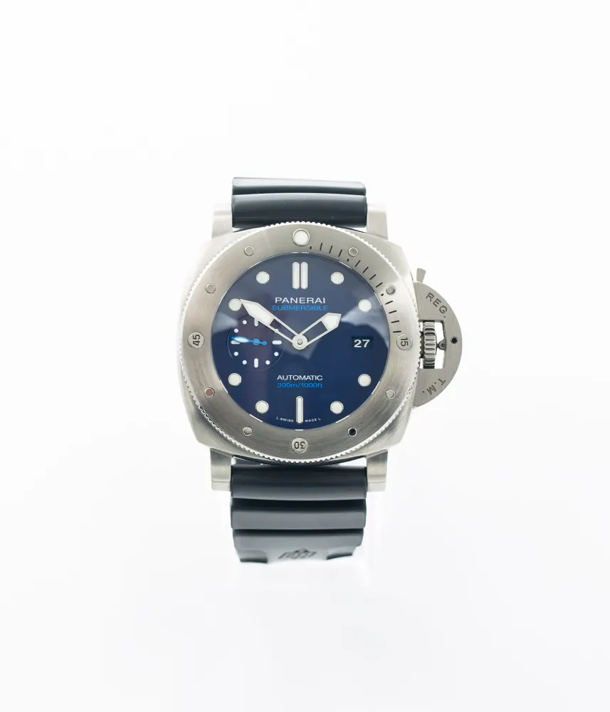 Panerai Submersible PAM00692 — 2024 — Very good in Blue – Pre-owned watches