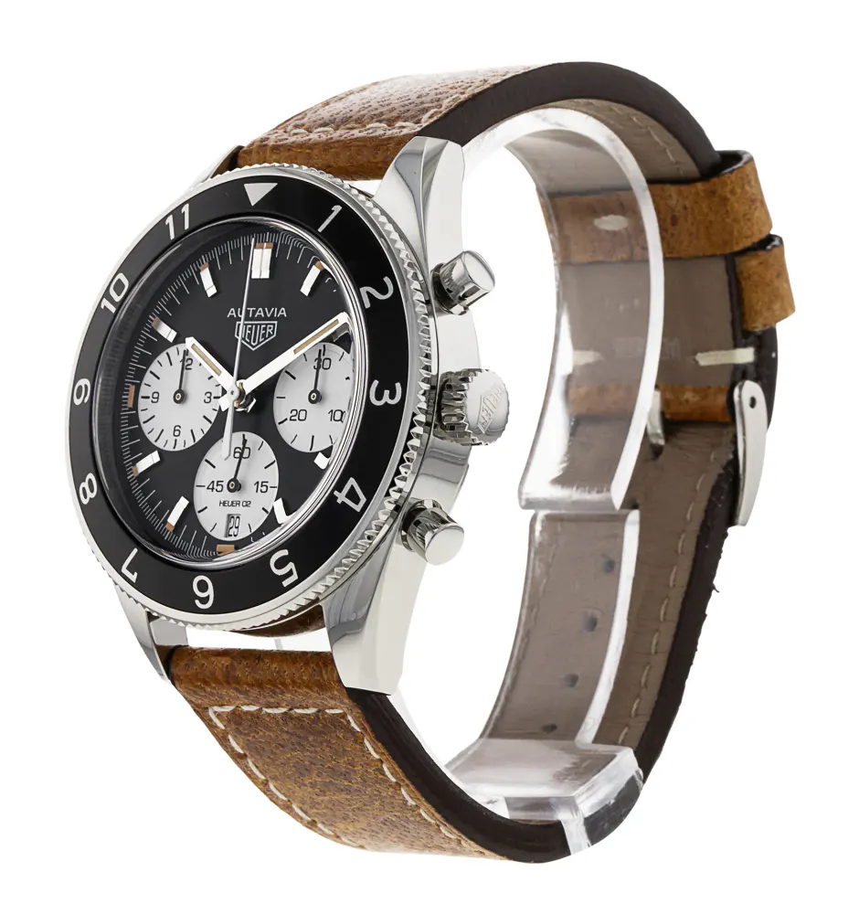 Tag Heuer Autavia CBE2110.FC8226 — 2021 — Excellent detail 2