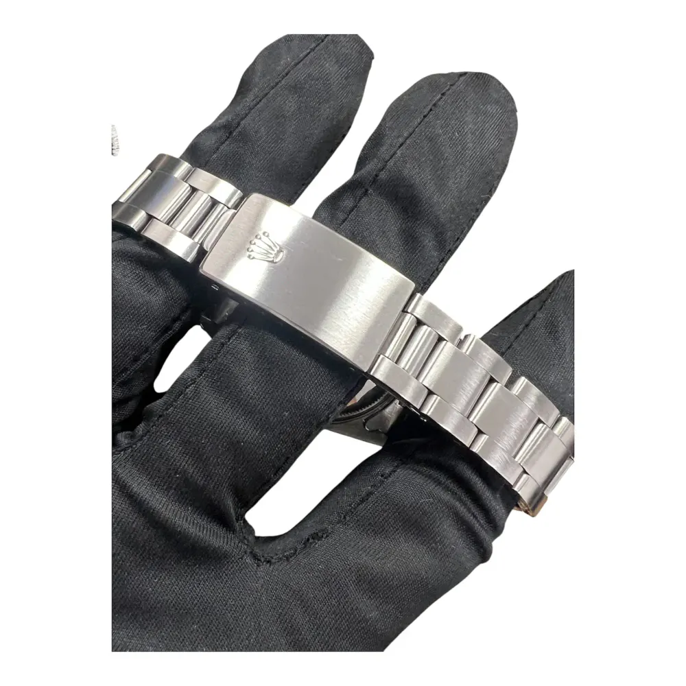 Rolex Oyster Perpetual Date 15000 — 1987 — Vintage detail 3