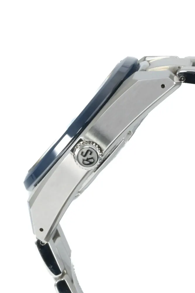 Grand Seiko Sport Collection SBGP015 — 2020 — Very good detail 2