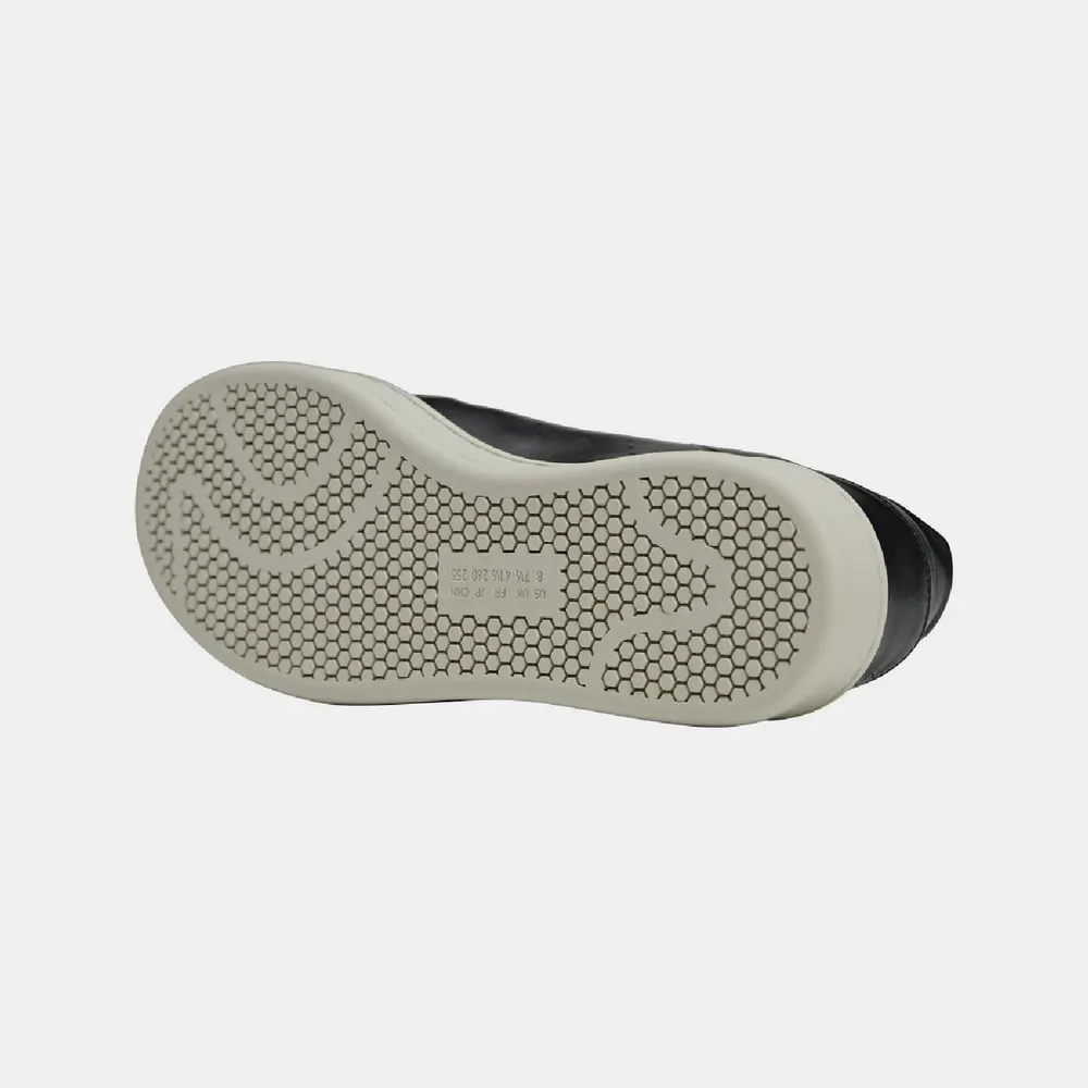 Y3 Y-3 Stan Smith Hook and Loop Shoes in Black, additional product view 3