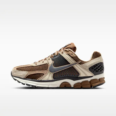 Nike Zoom Vomero 5 Men's Shoes - Light British Tan/British Khaki/Linen/Dark Smoke Grey