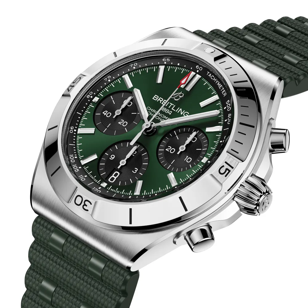 Breitling Chronomat B01 Chronograph 42mm Mens Watch Green Rubber detail 2