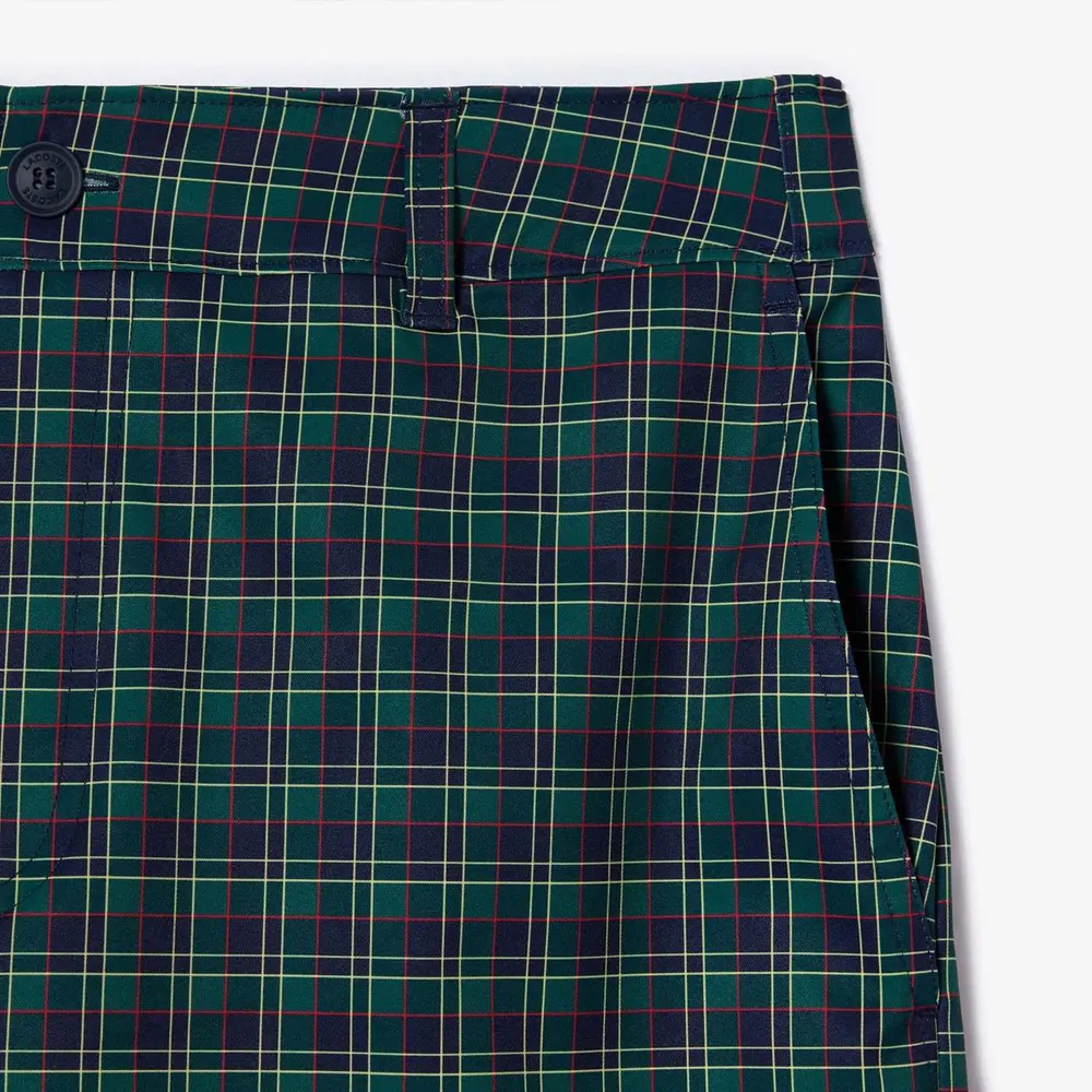 Lacoste Relaxed-Fit Ultra Dry Bermuda Golf Shorts detail 3